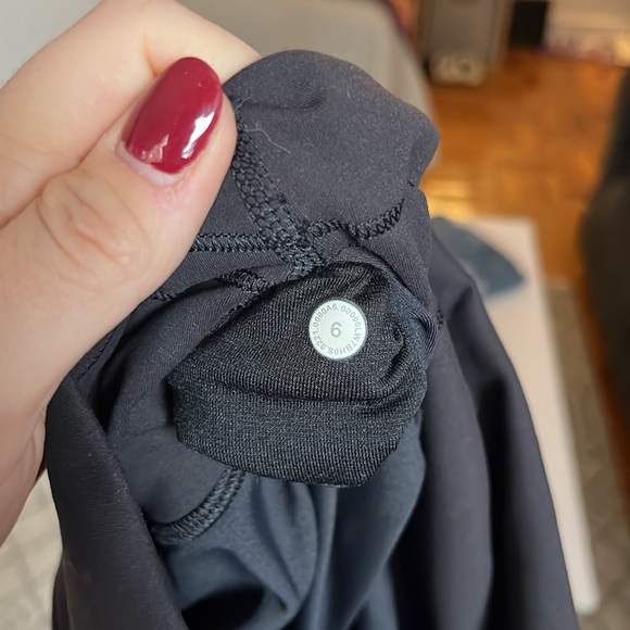 Wunder Train High Rise Short 8” - Picture 6 of 6